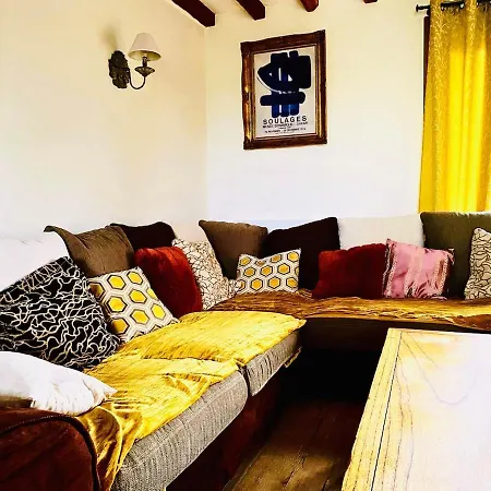 بيت للعطل Beautiful 8 Minutes From Center Parcs *